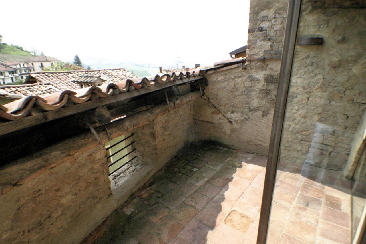 Le Case Della Saracca Monforte dʼAlba Exteriér fotografie